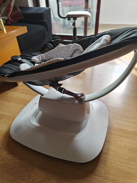 Ovo de bebê. Como novo.