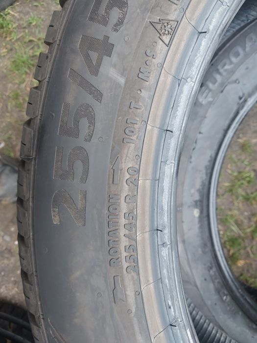Continental AllSeasonContact 255/45R20 101 T