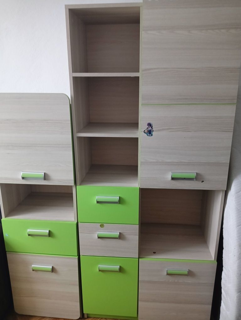 Zestaw mebli dziecięcych