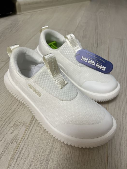 нові Crocs Mellow Ease з США