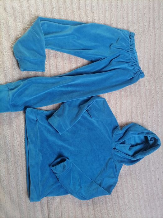 Костюм теплий велюр на хутрі р 7-8 років