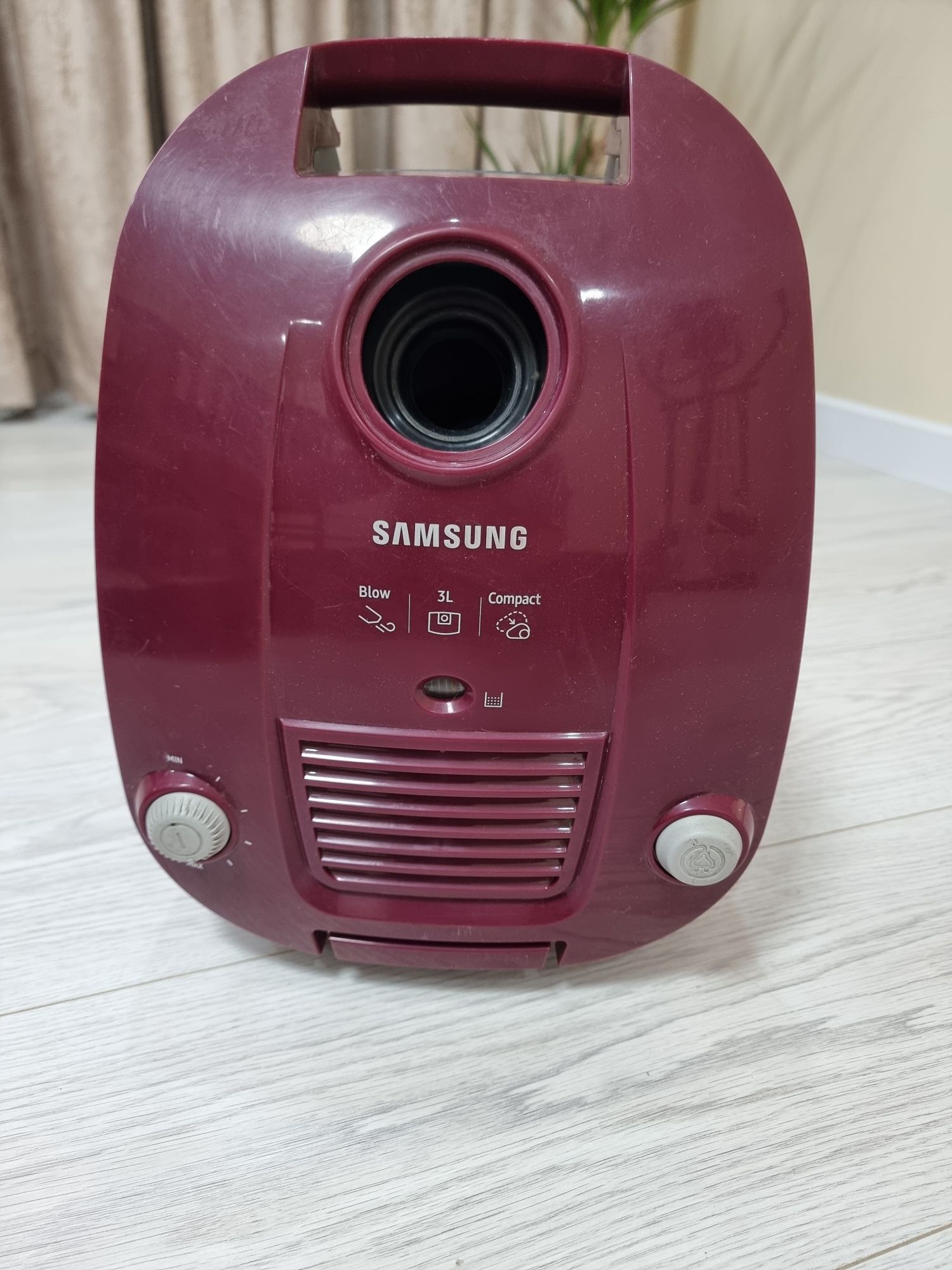 Пилосос Самсунг SC41U1