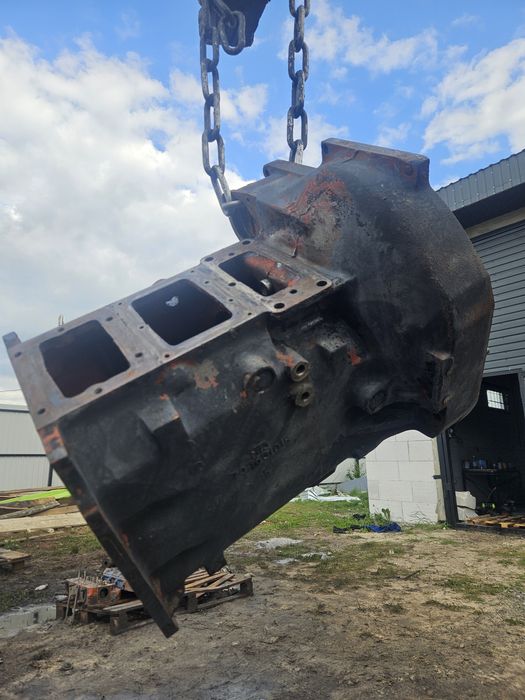 Проміжутка корпус щепленя мтз  кабіна мтз баки мотор,роздатка полуось