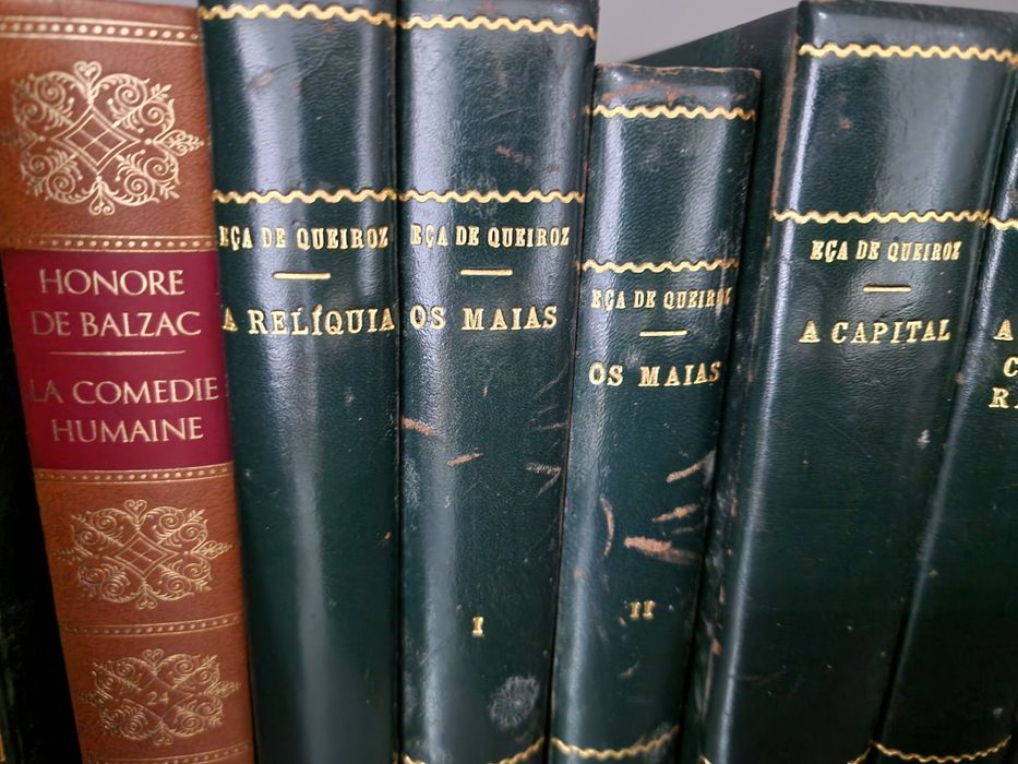 Livros antigos para venda