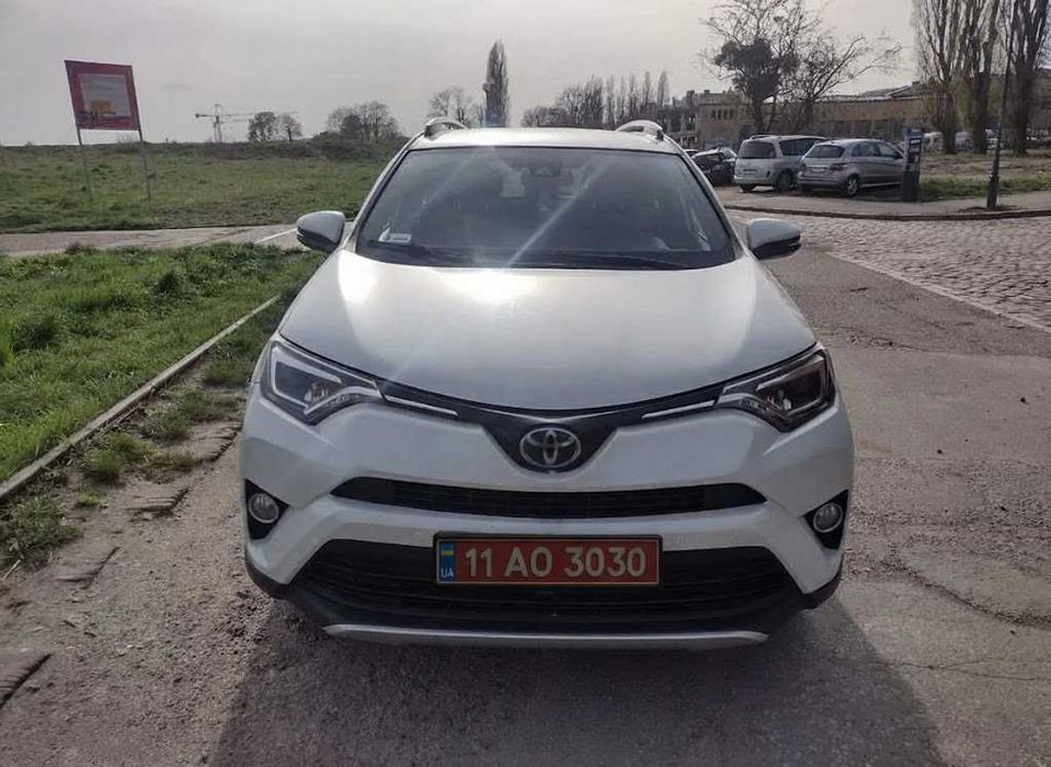 Toyota RAV4 2016. 2.0 Дизель