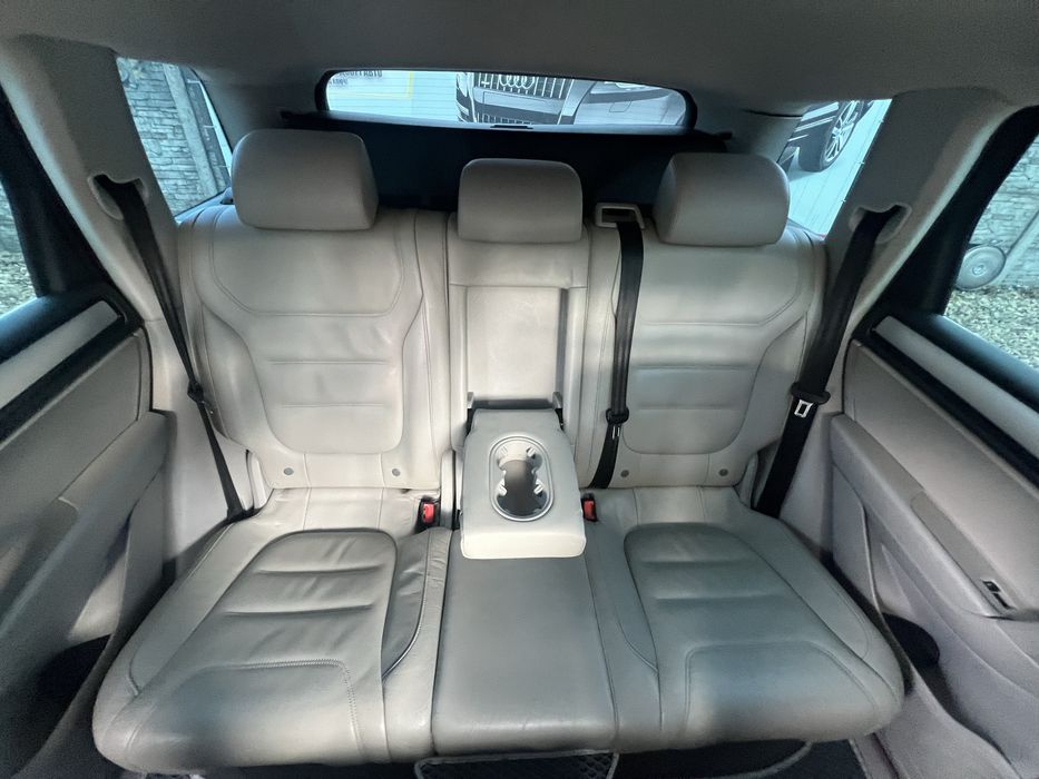 Таврек на спружинах в дуже гарному стані