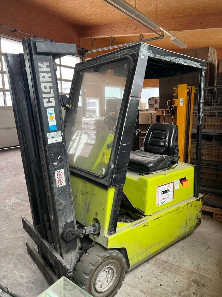 wózek widłowy Clark TM 10-16 maszt 285 cm
