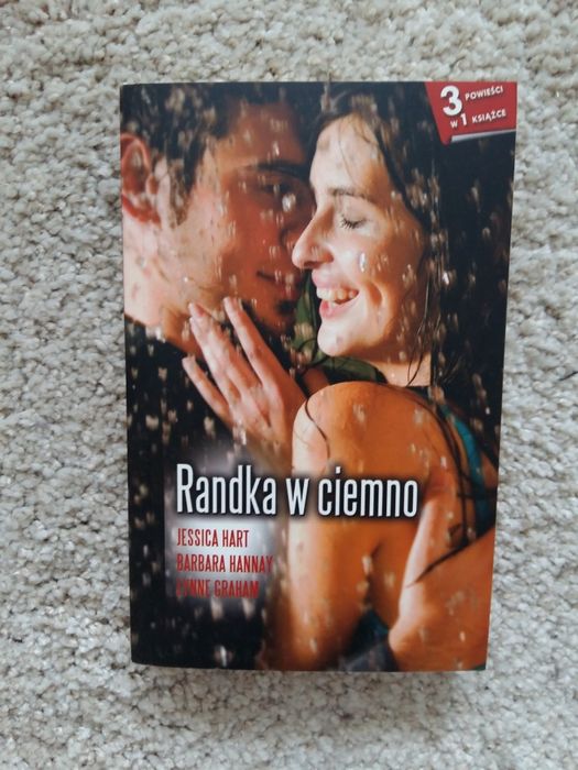 "Randka w ciemno" - Hart, Hannay - książka