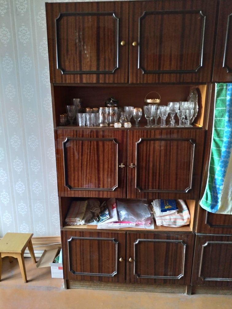 Мебель из натурального дерева