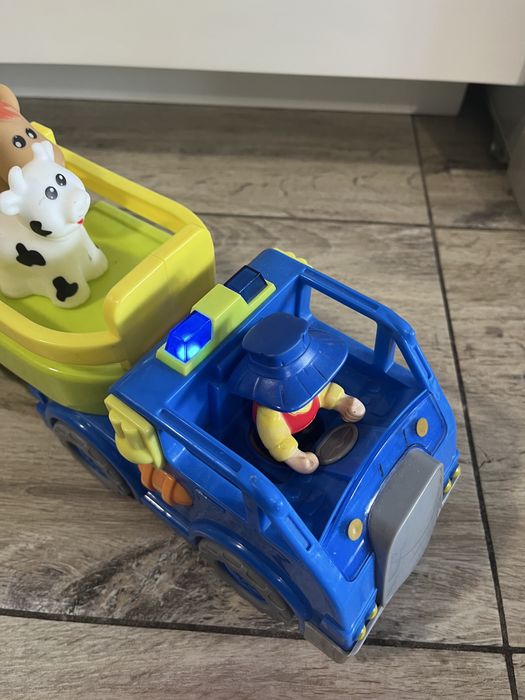 Rezerw  Farm Truck zwierzęta na wsi. Zabawka Interaktywna.