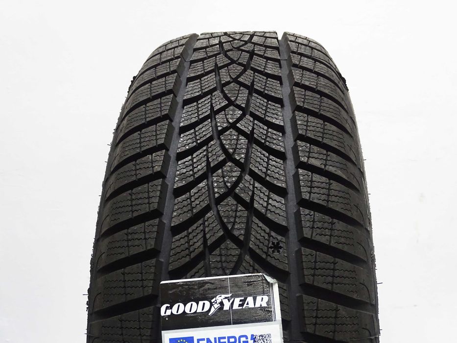 4x GOODYEAR 205/50R19 94V UltraGrip Performance + XL FP EVR