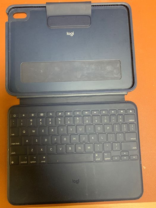 Клавіатура Logitec rugged combo 4 для 10 ipad