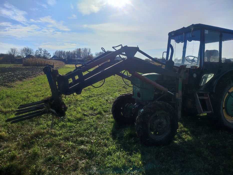 Фронтальний навантажувач на т-40