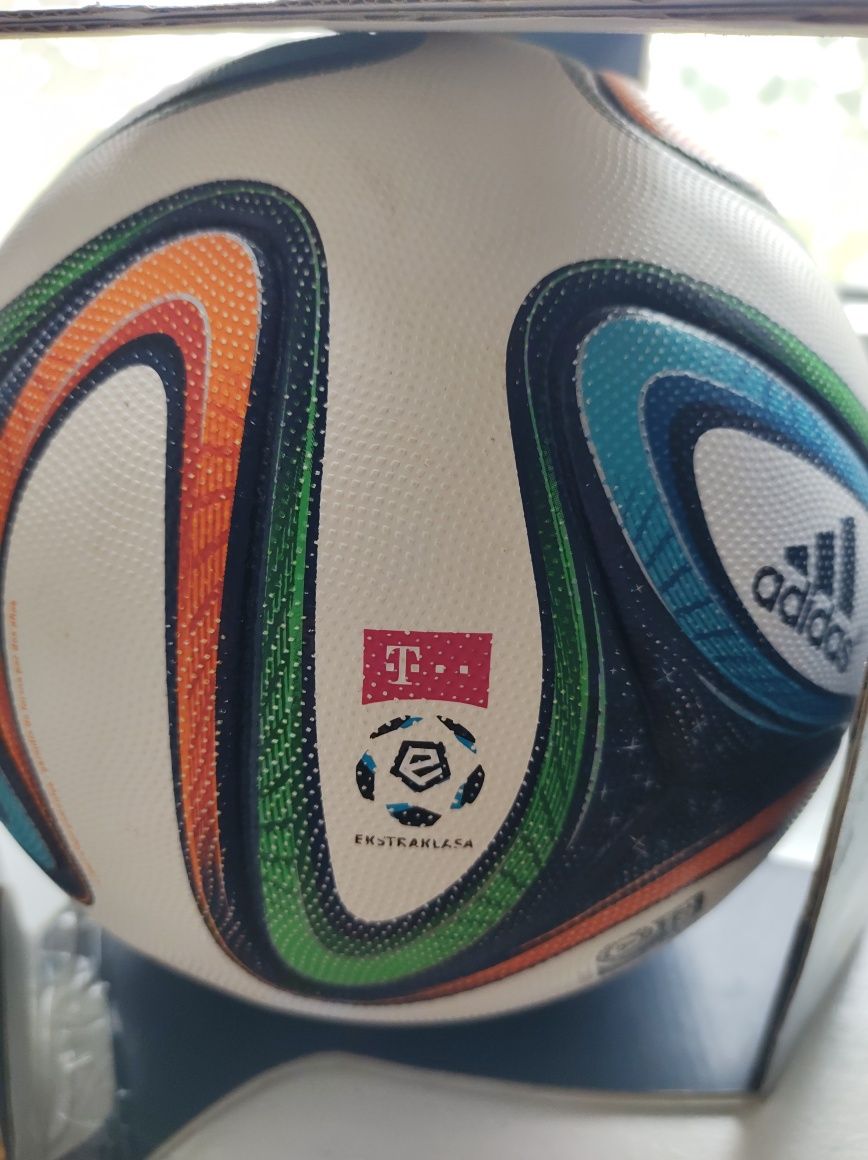 Adidas Brazuca piłka meczowa. Okazja!