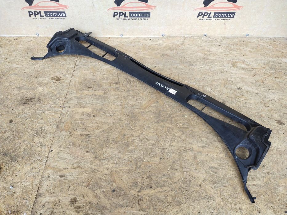 Ford Transit Tourneo Connect Mk2 13-21 Жабо пластик под лобовое стекло