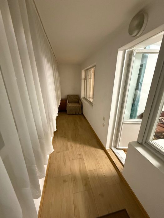 Продаж 1к.кв-ри. вул. Пулюя 50000 дол. США. Цегла! Торг