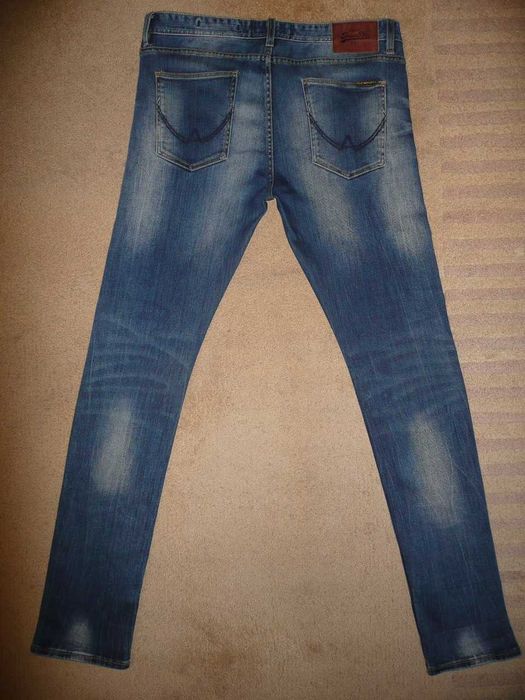 Spodnie dżinsy SUPERDRY W34/L34=46,5/113cm jeansy