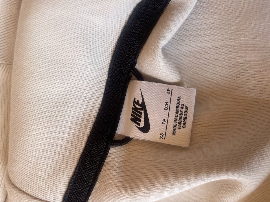 Casaco Nike Tech