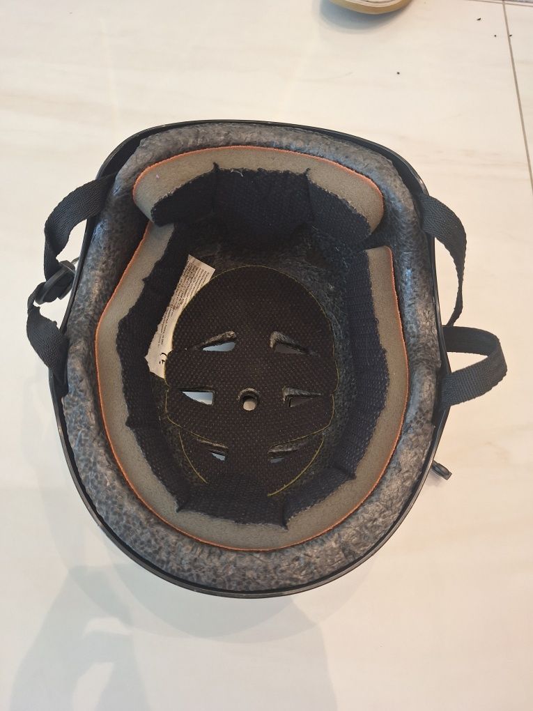 Kask TSG orzeszek
