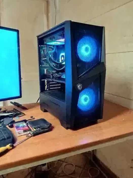 pc gaming high end - i5 13600K - RX 9070 XT