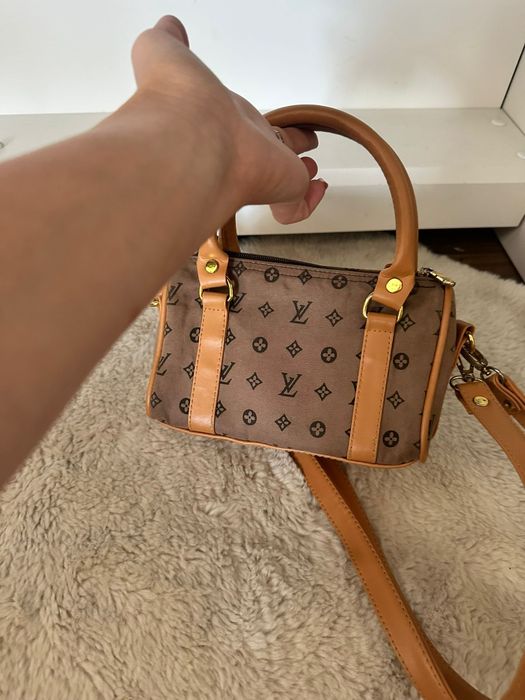 Torebka tirba listonoszka louis vuitton