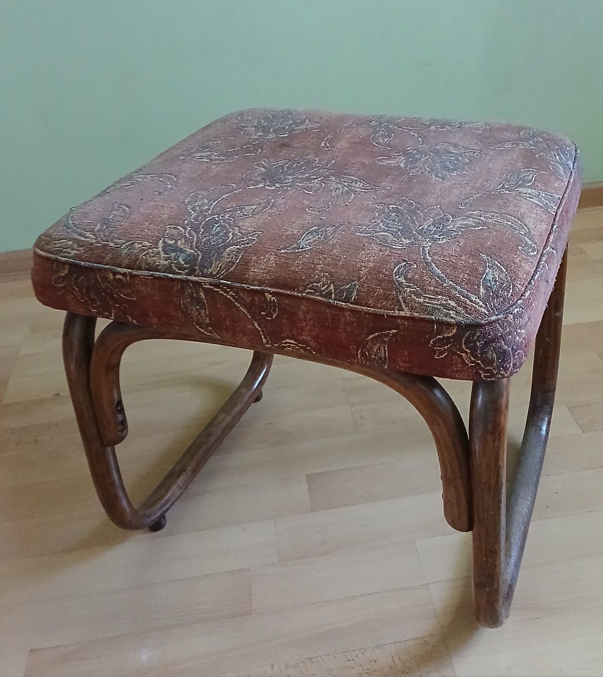 Do sprzedania taboret