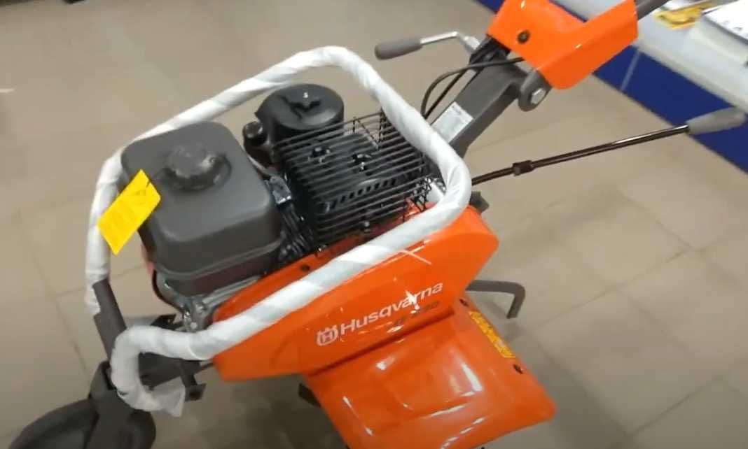 Культиватор мотоблок мотокультиватор Husqvarna TF 230 3,45 кВт/4.5 к.с