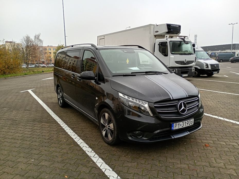Komfortowe Przewozy Osób • Transfery Lotniskowe • Mercedes Vito 7+1
