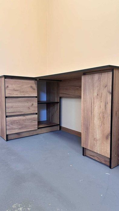 Зі складу Стіл письмовий кутовий білий дуб крафт золотий