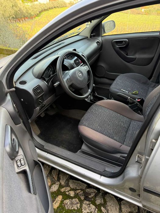 Vendo Opel Corsa em ótimo estado