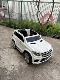 Дитячий електромобіль Mercedes-Benz GL63 AMG