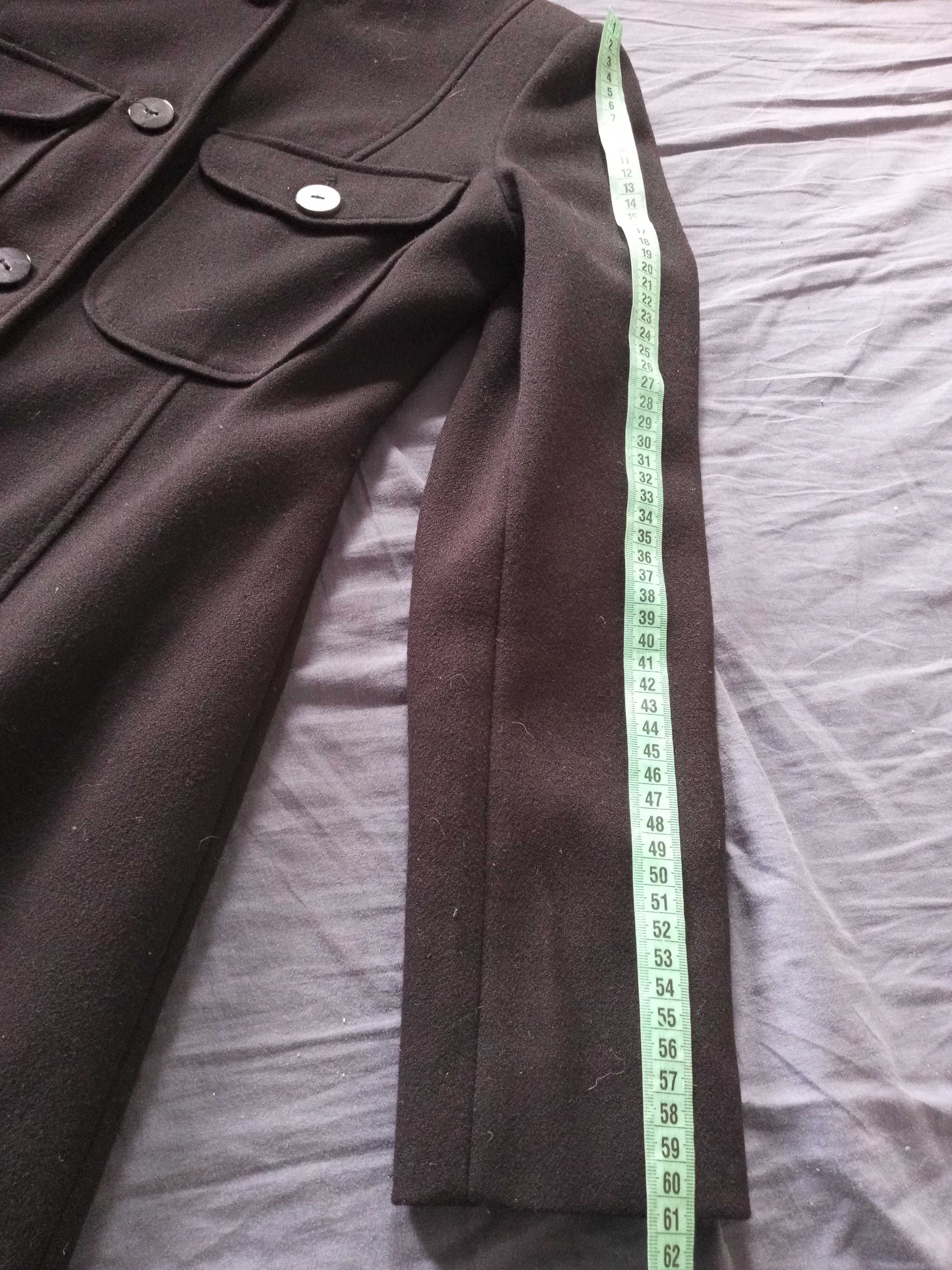 Czarny elegancki płaszcz 36/S Paul Costelloe