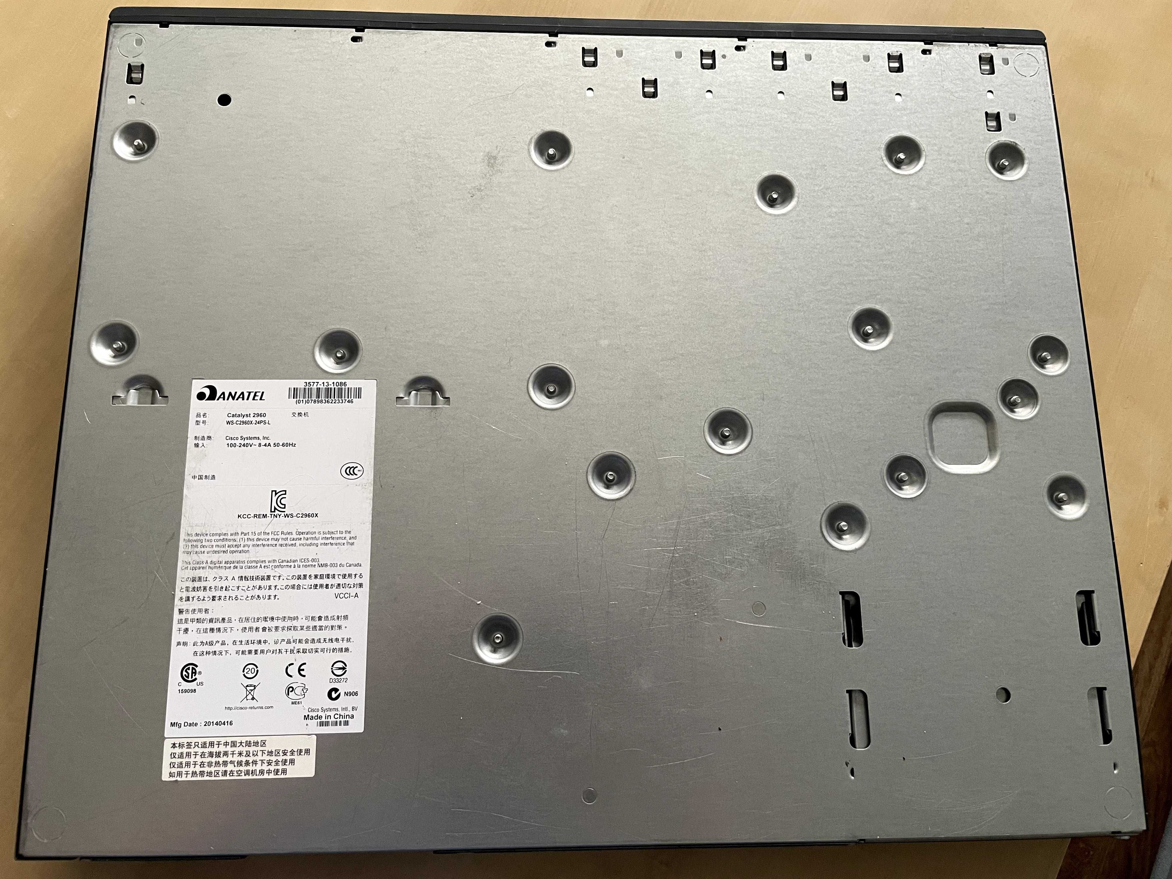 Switch Cisco Catalyst WS-2960X-24PS-L + uszy + adapter na wentylatory