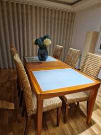 Mesa de jantar extensivel en cerejeira e vidro temperado