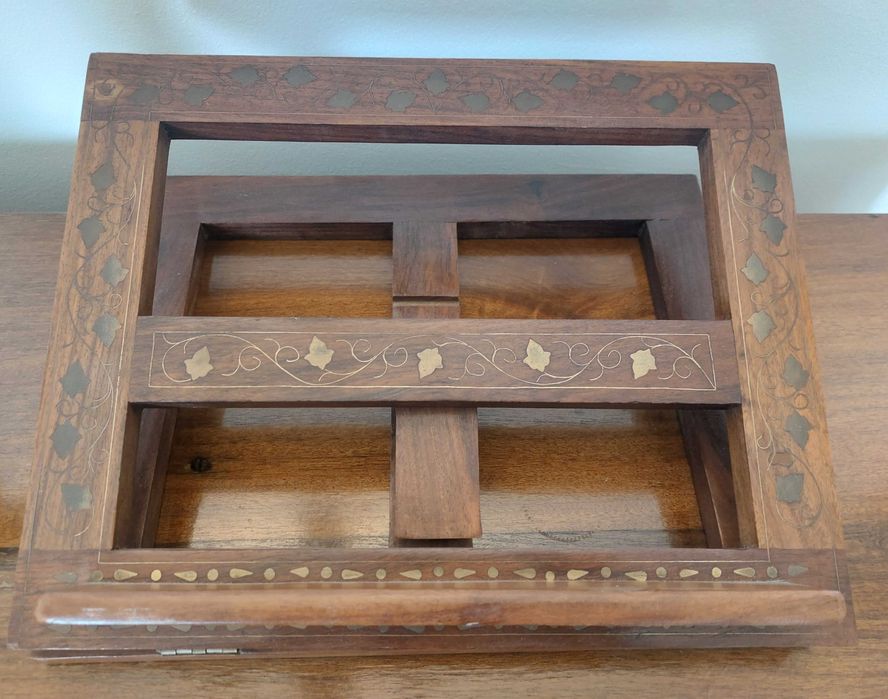 Suporte bíblia em madeira