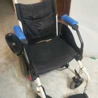 Cadeira de rodas elétrica usada