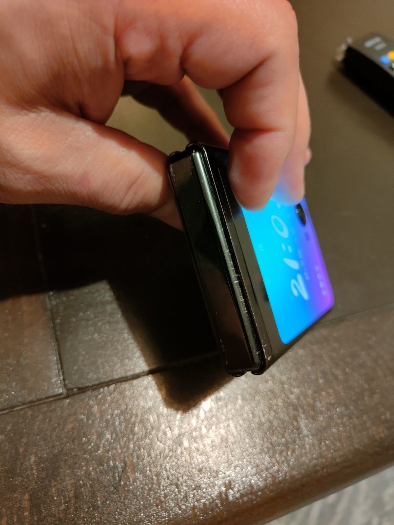 Motorola Razem 40 Ultra Uszkodzona