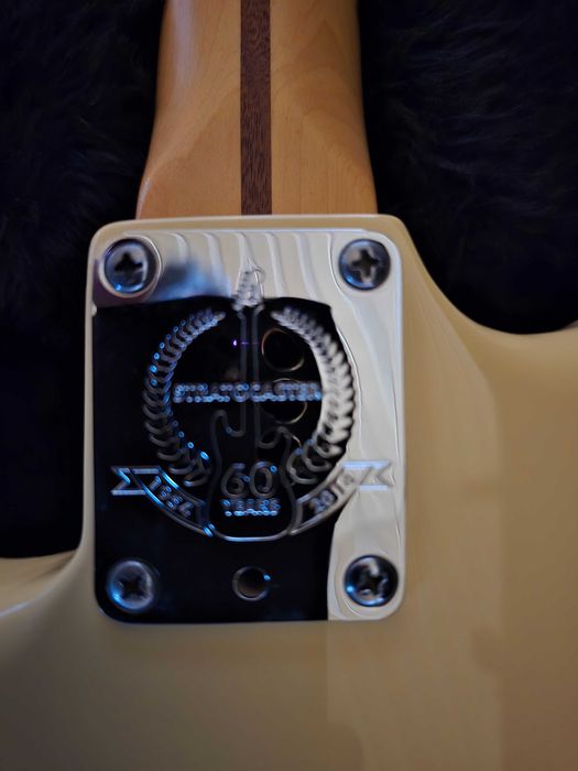 Fender American Standard Limited Edition Stratocaster RW Vintage White