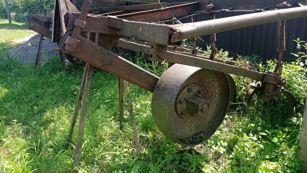 Культиватор навісний