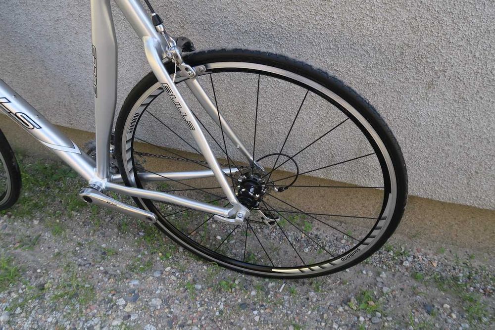 Rower szosowy Bulls  Shimano 105 SUPER STAN