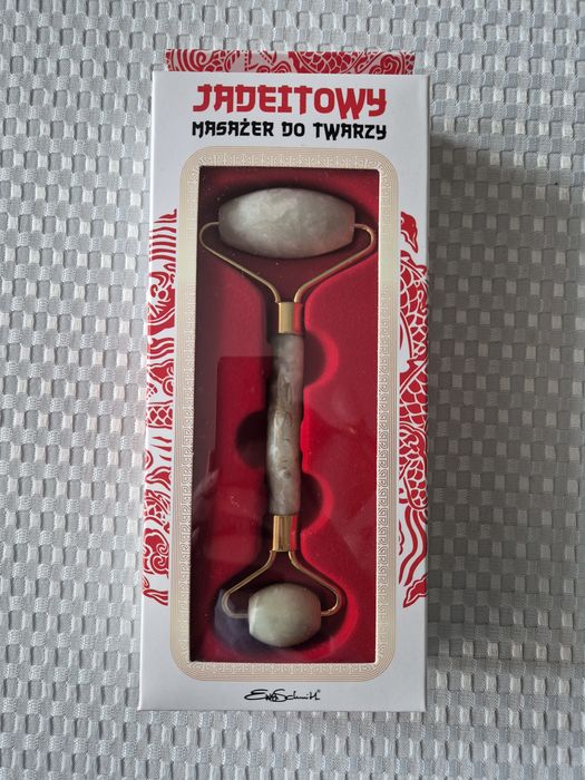 Jadeitowy masażer do twarzy Ewa Schmitt