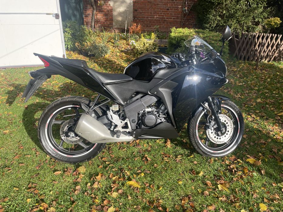 Honda cbr 125 R 2011 rok.