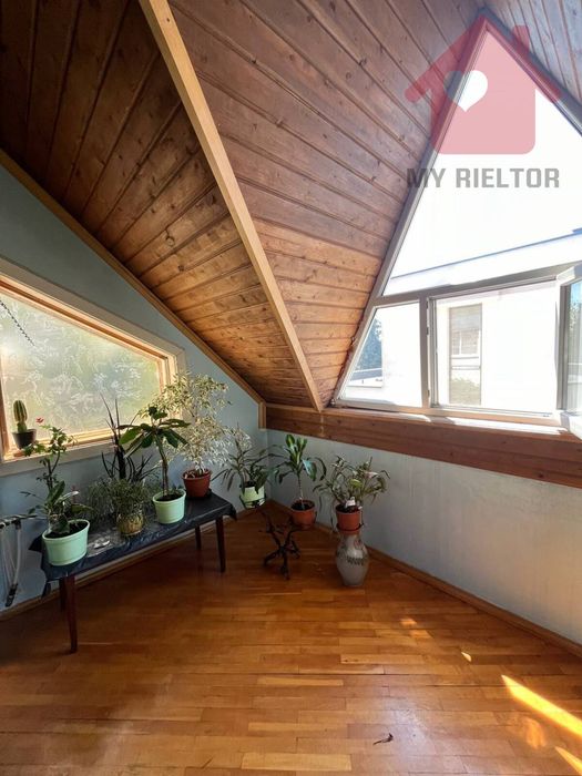 Продаж будинку в Сторожниці