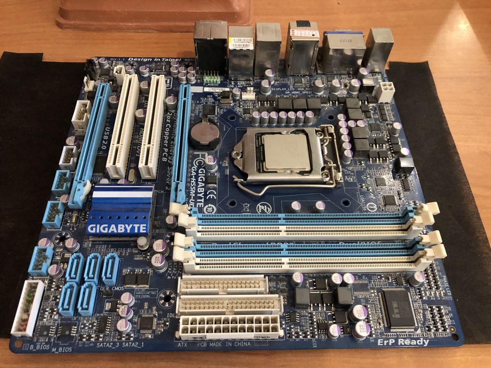 Материнская плата Socket LGA 1156 GIGABYTE GA-H55M-UD2H c HDMI Б/У