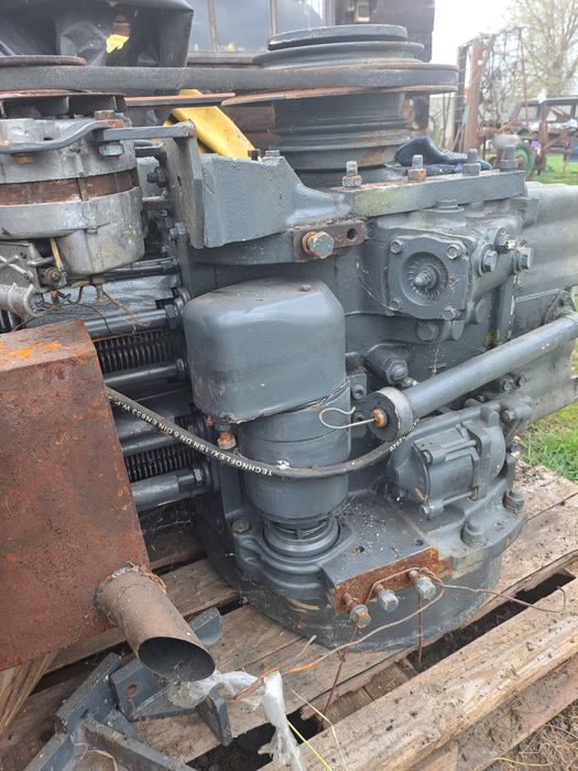 Продам двохциліндровий  дизельний мотор  ІФА