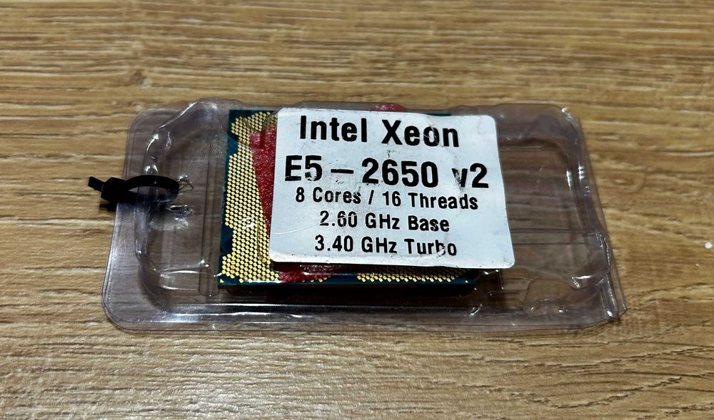 Procesor Xeon E5-2650 V2 8x2.60 GHz SR1A8