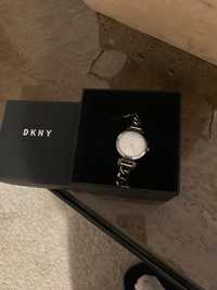 Relógio DKNY novo