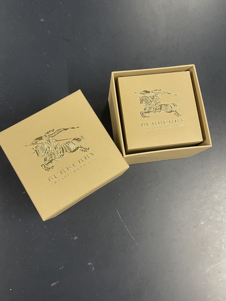 Burberry box oryginalne etui nowe pudełko na zegarek z dokumentami