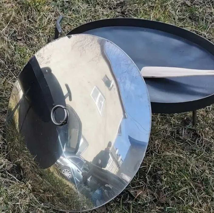 сковорода з диска для пікніка або мангала з кришкою