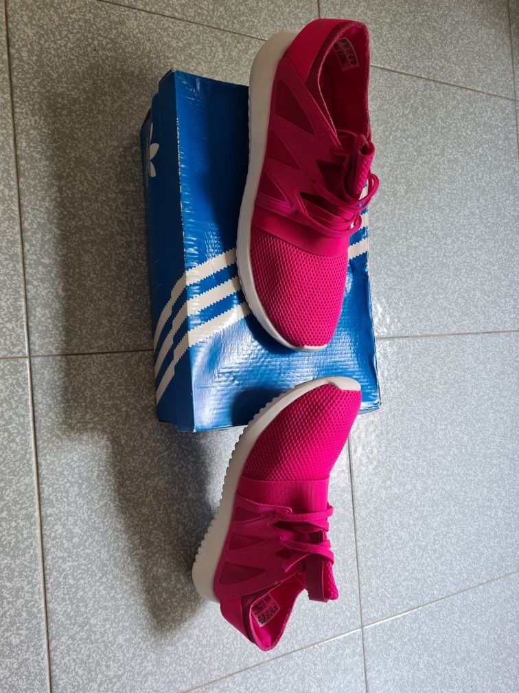 Tênis Adidas novos Rosa choque  N.37 originais